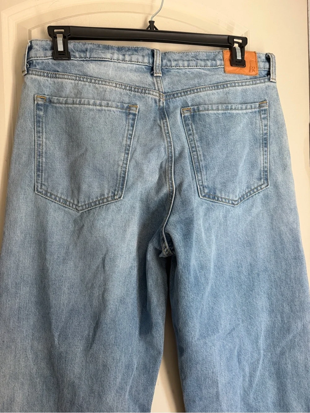 Banana Republic classic light